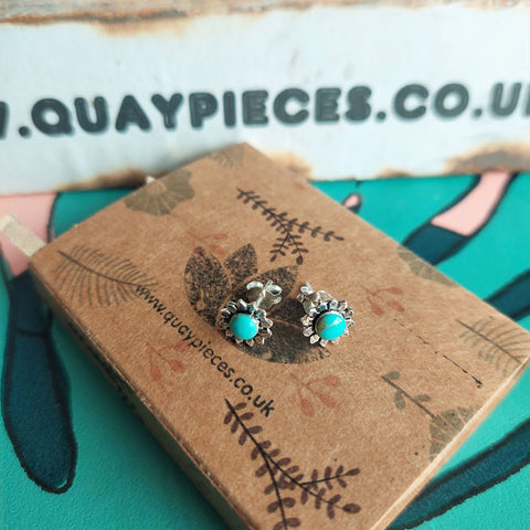 ﻿925 Hall Marked Sterling Silver  Super Cute Blue Turquoise Daisy Flower Stud Earring  H - 8mm  x W - 8mm   Perfect little gift for a friend!  **Presented in lovely Kraft paper gift box with reusable organza pouch**  ﻿